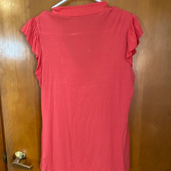 Large Ruffled Top - Picture 5 of 5